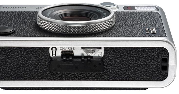 Гибридная камера моментальной печати FUJIFILM Instax Mini Evo Black