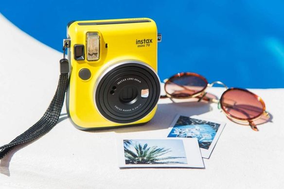 Фотоаппарат мгновенной печати Fujifilm Instax Mini 70 Yellow