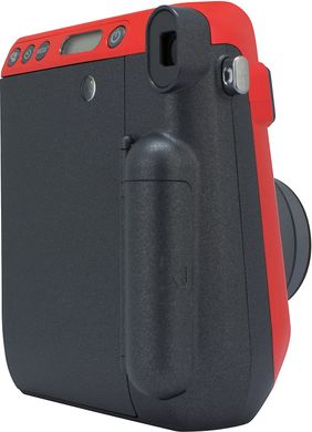 Фотоаппарат мгновенной печати Fujifilm Instax Mini 70 Red