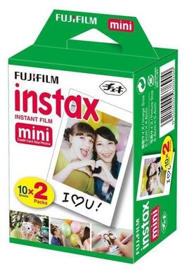 Набор фотоаппарат Fujifilm Instax Mini 70 Red + кейс + картридж 2х10